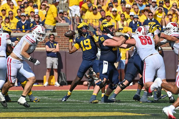 Bryce Underwood (19) and Greg Crippen (51)