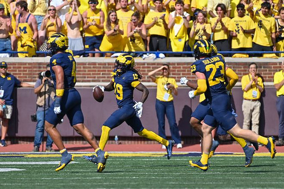 TJ Guy (4), Rod Moore (19), and Cole Sullivan (23)