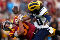 Jyaire Hill (20)