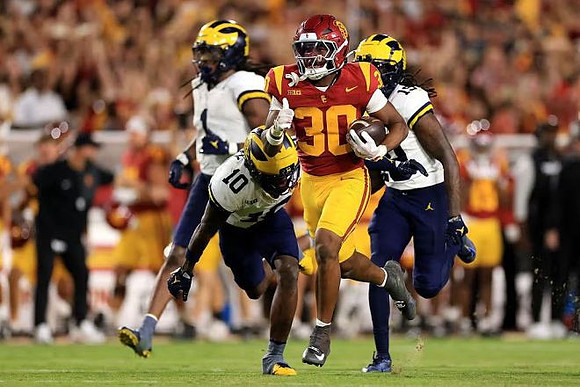 Jaishawn Barham (1), Zeke Berry (10), and Ernest Hausmann (15)