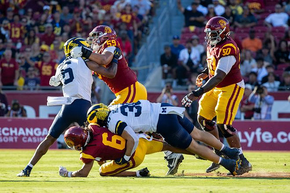 Brandyn Hillman (6) and Jimmy Rolder (30)