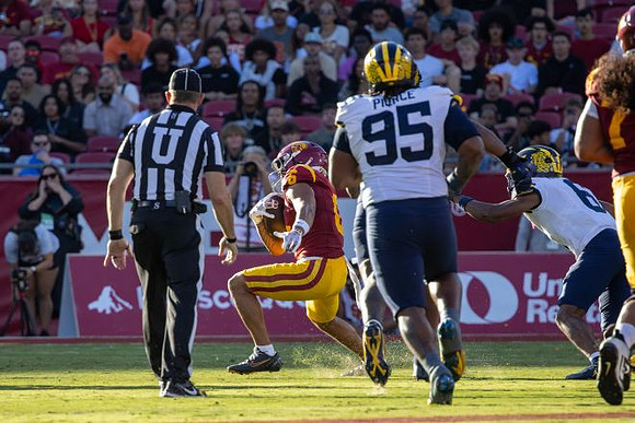 Trey Pierce (95) and Brandyn Hillman (6)