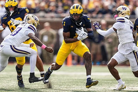 Zack Marshall (83) and Donaven McCulley (1)