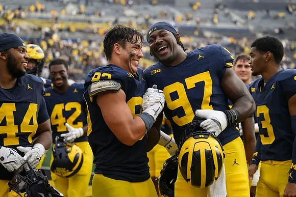 Damon Payne (44), Jalen Hoffman (42), Zack Marshall (83), Chibi Anwunah (97), and Jaden Mangham (3)