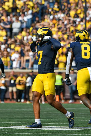 TJ Metcalf (7) and Derrick Moore (8)