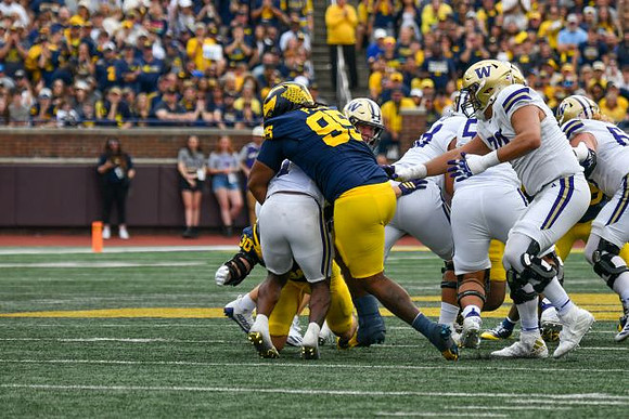Trey Pierce (95) and Jimmy Rolder (30)