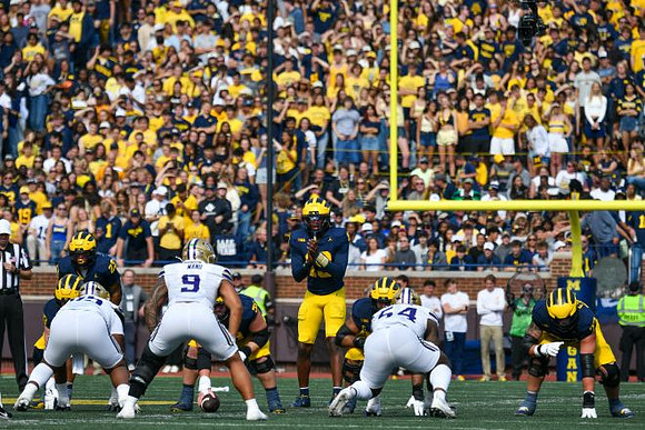 Bryce Underwood (19) and Michigan Team