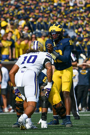 Giovanni El-Hadi (58) and Bryce Underwood (19)