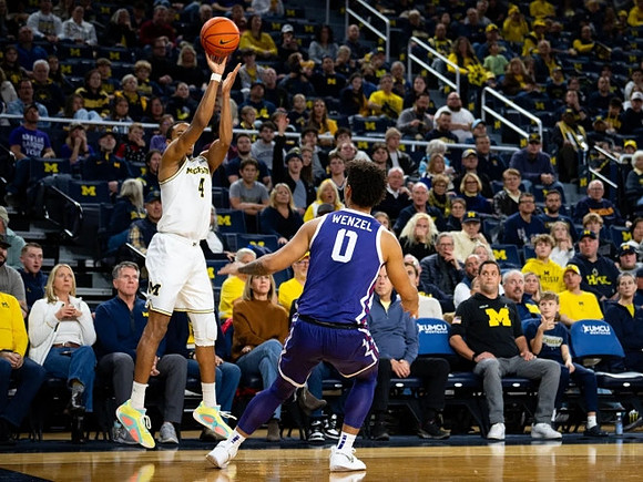Nimari Burnett (4)