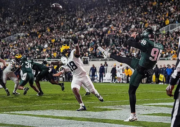 Troy Bowles (18)