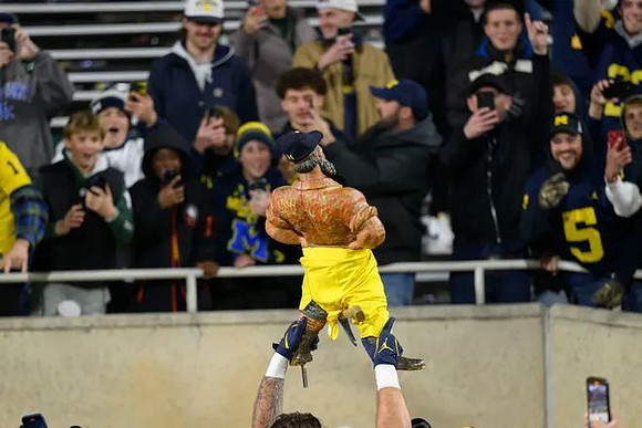 Paul Bunyan Trophy