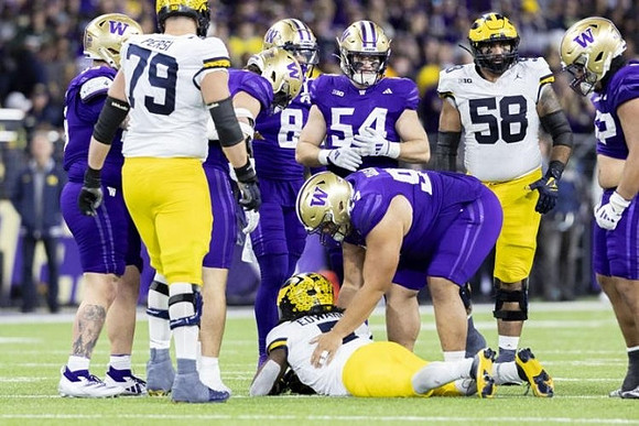 Jeffrey Persi (79), Donovan Edwards (7), and Giovanni El-Hadi (58)