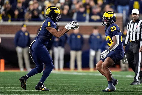 Channing Goodwin (9) and Jordan Marshall (23)