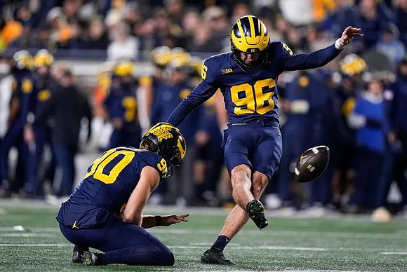 Hudson Hollenbeck (90) and Dominic Zvada (96)
