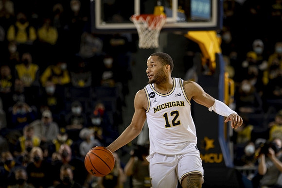 DeVante' Jones (12)