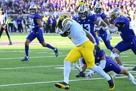 Donovan Edwards (7)