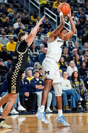 Nimari Burnett (4)