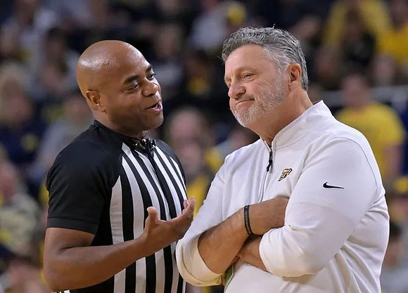 Oakland Head Coach Greg Kampe