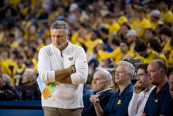 Oakland Head Coach Greg Kampe