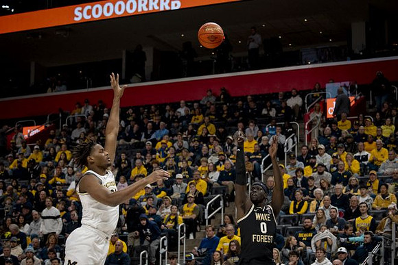 Morez Johnson Jr. (21)