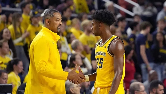 Juwan Howard and Jace Howard (25)