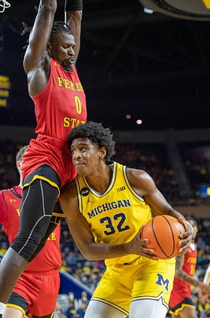 Tarris Reed Jr. (32)