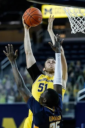 Austin Davis (51)