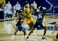 Isaiah Livers (2)