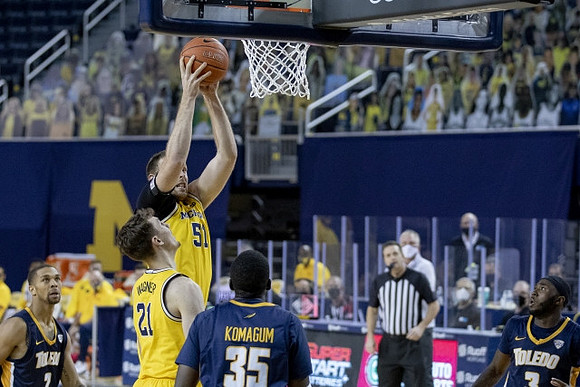 Franz Wagner (21) and Austin Davis (51)