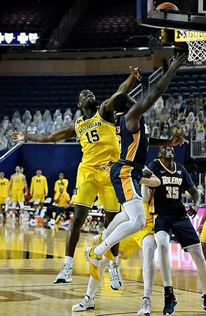 Chaundee Brown Jr. (15)