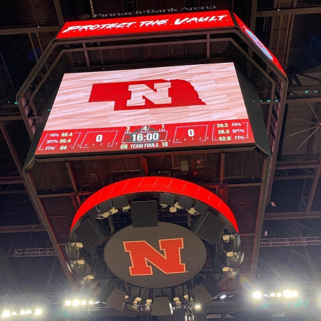 Pinnacle Bank Arena