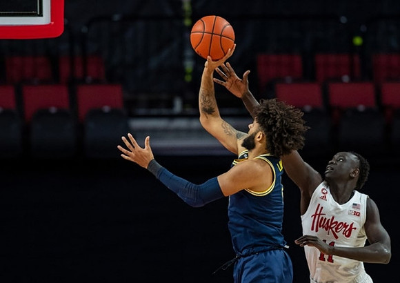 Isaiah Livers (2)