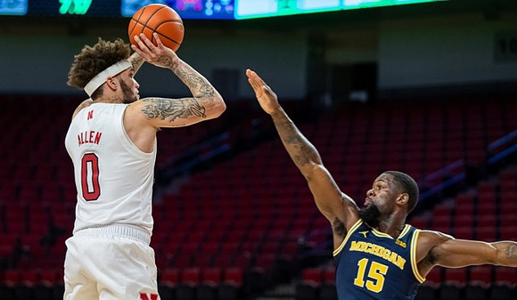 Chaundee Brown Jr. (15)