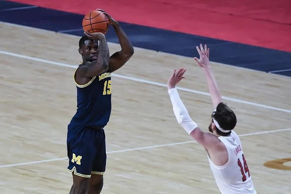 Chaundee Brown Jr. (15)