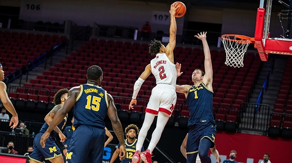 Isaiah Livers (2), Chaundee Brown Jr. (15), Mike Smith (12), and Hunter Dickinson (1)