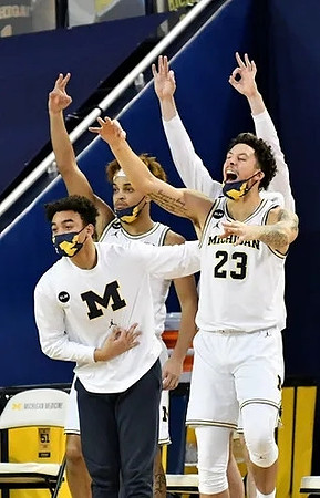 Brandon Wade (4), Terrance Williams II (5), and Brandon Johns Jr. (23)