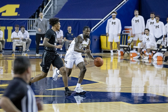 Chaundee Brown Jr. (15)