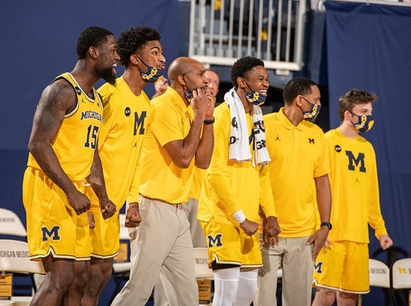 Chaundee Brown Jr. (15), Jace Howard (25), Saddi Washington, Brandon Wade (4), Howard Eisley, and Luke Wilson (32)