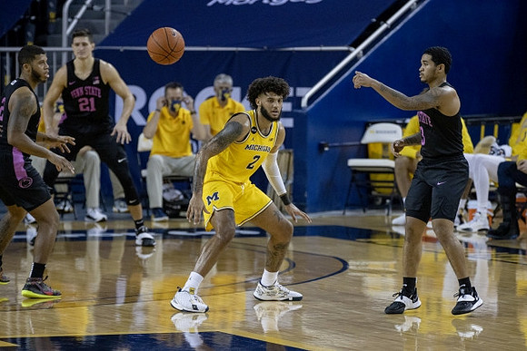 Isaiah Livers (2)