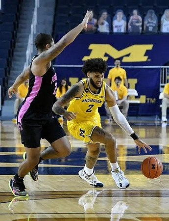 Isaiah Livers (2)
