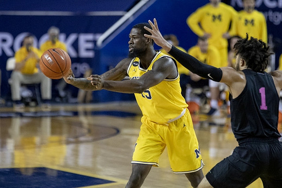 Chaundee Brown Jr. (15)