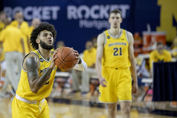Isaiah Livers (2) and Franz Wagner (21)