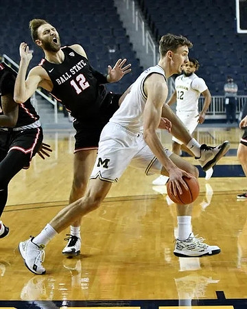 Franz Wagner (21) and Mike Smith (12)