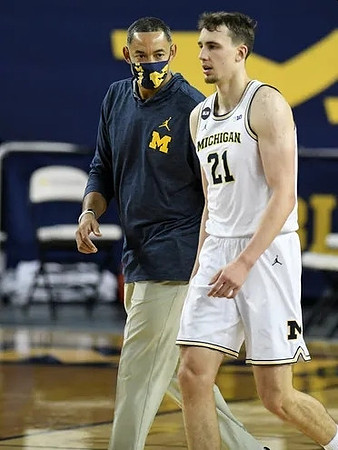 Juwan Howard and Franz Wagner (21)