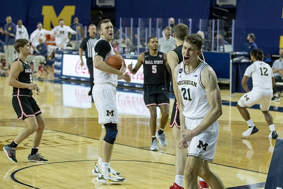 Austin Davis (51), Franz Wagner (21), and Mike Smith (12)