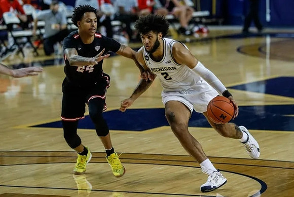 Isaiah Livers (2)
