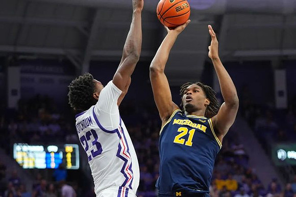 Morez Johnson Jr. (21)
