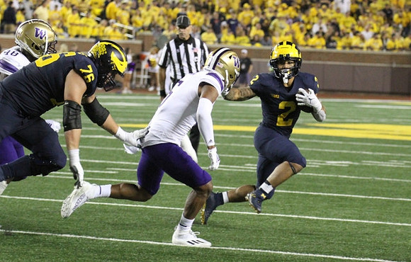 Ryan Hayes (76), and Blake Corum (2)