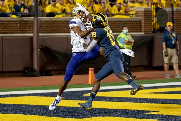 Rod Moore (19)