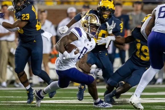 Michael Barrett (23), Daxton Hill (30), and Rod Moore (19)